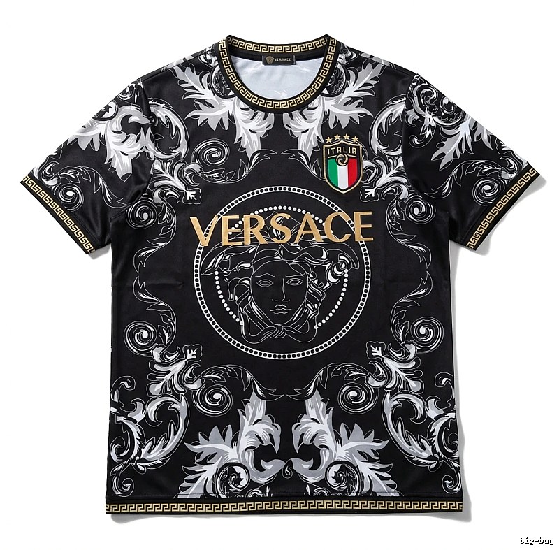 Stussy retro-style black-based T-shirt