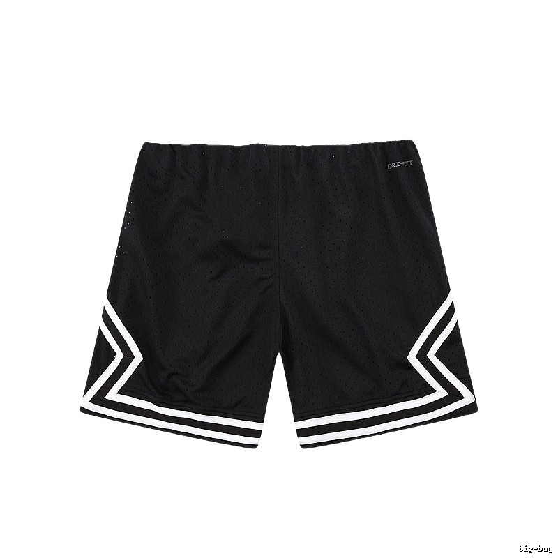 AJ sporty black shorts