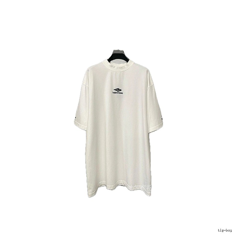Balenciaga minimalist style white T-shirt