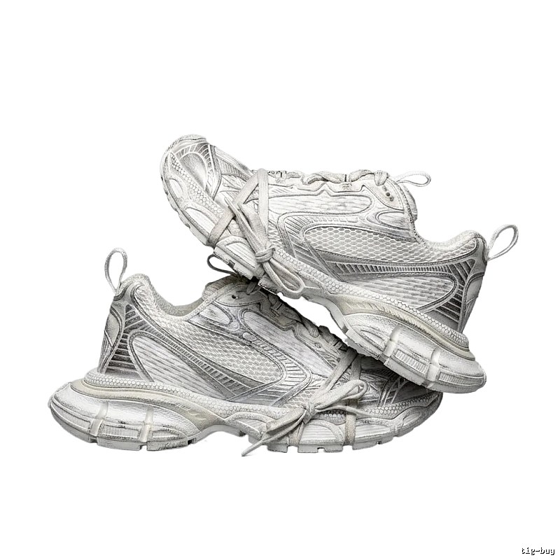 Balenciaga retro silver-gray sneakers