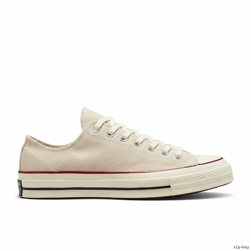 Converse classic simple style white shoes