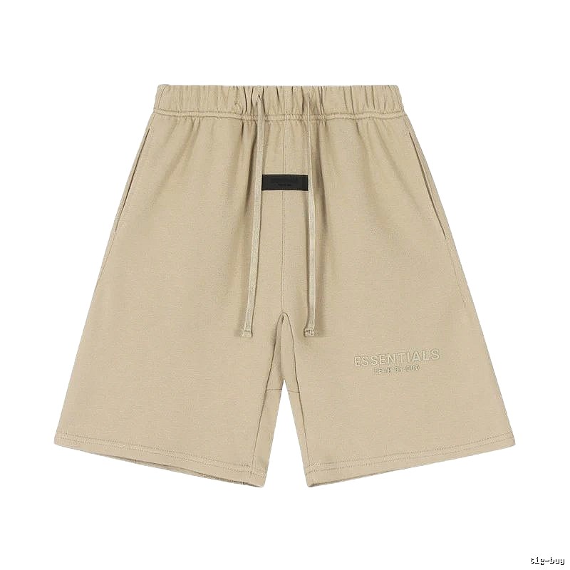 ESSENTIALS minimalist style khaki shorts