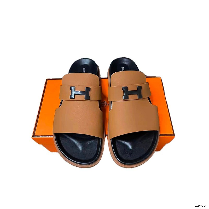Hermès Classic H-Buckle Light Luxury Style Caramel Slides
