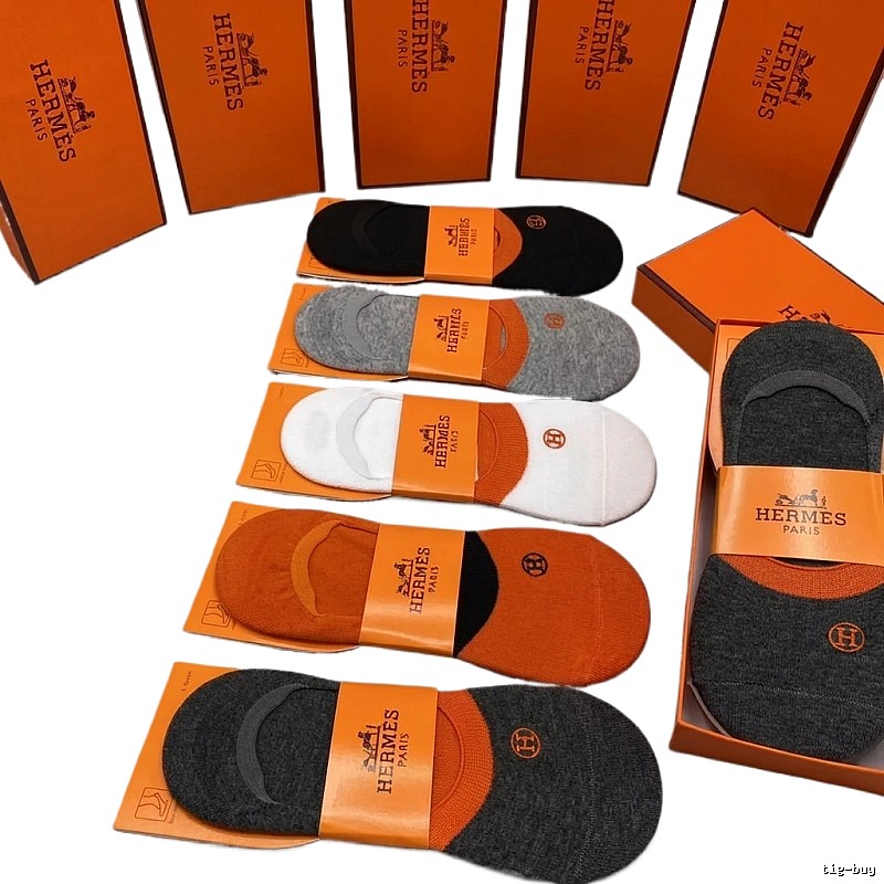 Hermes solid color minimalist style socks