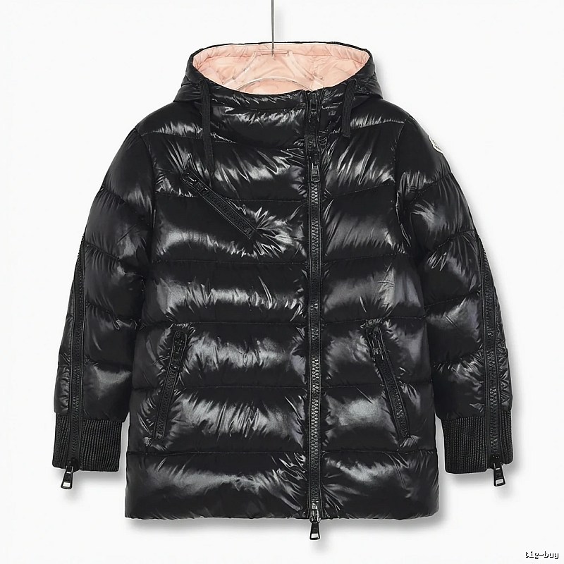 Moncler shiny and stylish black down jacket