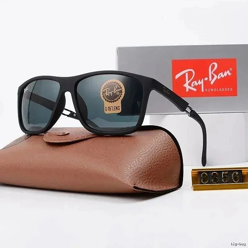 Ray-Ban Travel Wayfarer sunglasses Black Square Frame with Modern Look
