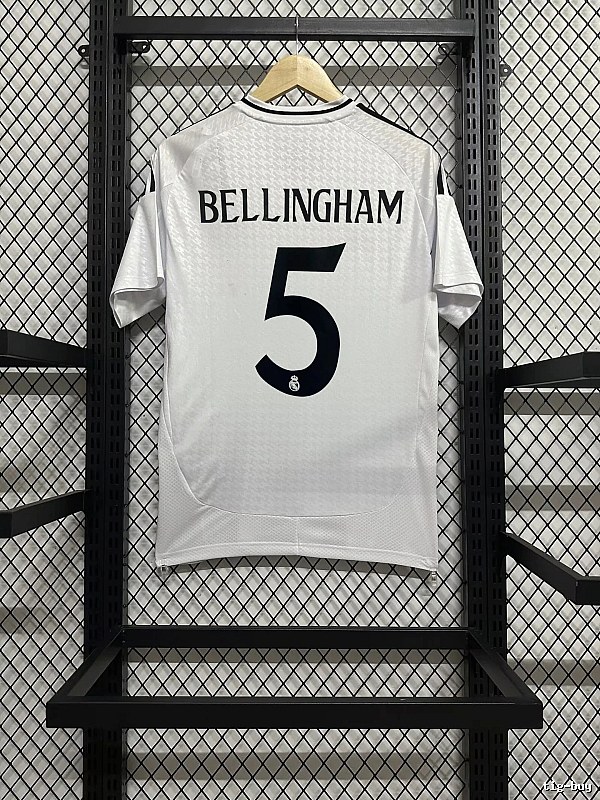 Real Madrid Daily Home soccer jersey White Real Madrid for City Outfits Select Edition