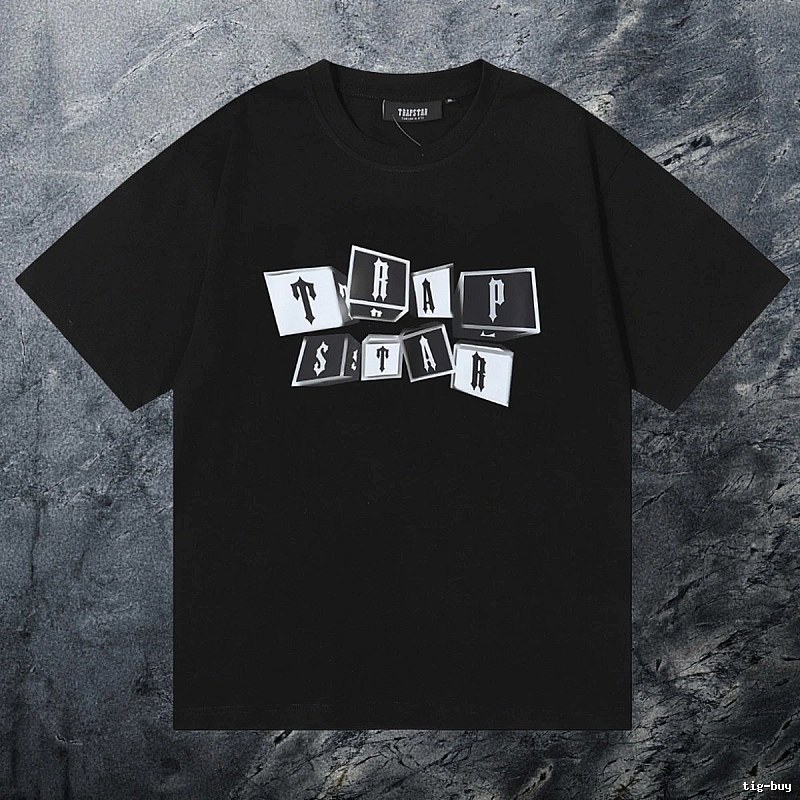 Trapstar Urban Keys graphic T-shirt Black White Key with Casual Appeal